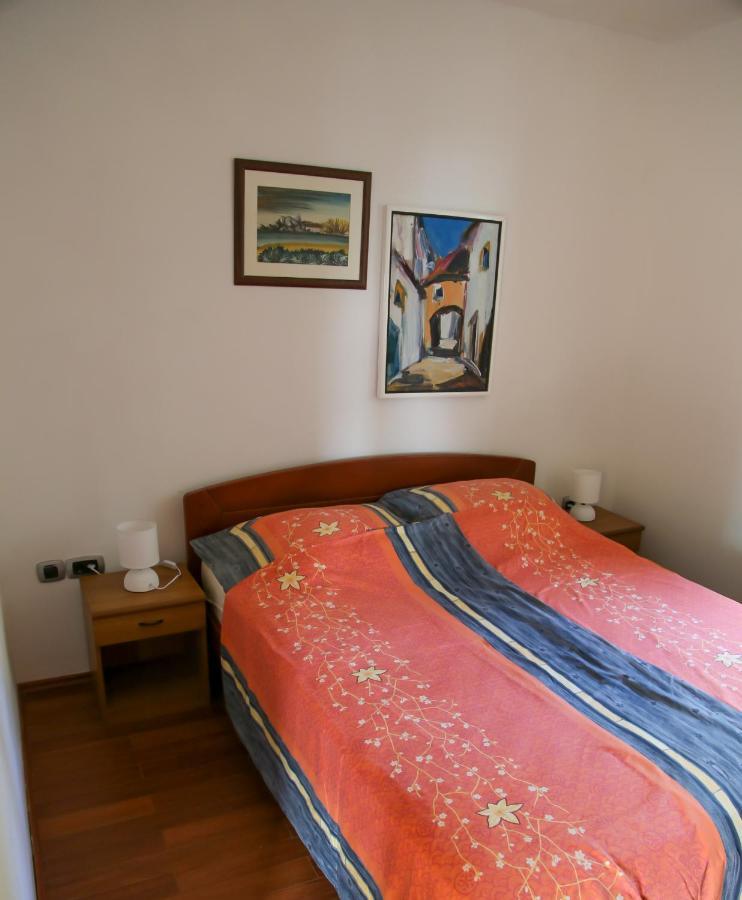 Apartment G&S Jadranovo Buitenkant foto
