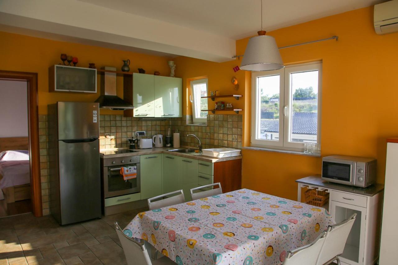 Apartment G&S Jadranovo Buitenkant foto